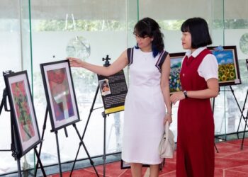 “Tháng Tư hy vọng” – thắp sáng ước mơ hội họa cho trẻ tự kỷ