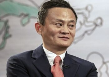 Jack Ma quay lại với nghề dạy học