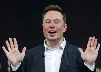 Elon Musk thừa nhận trầm cảm, phải dùng đến chất kích thích