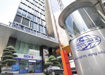 Vinaconex muốn chào bán 119 triệu cổ phiếu giá 10.500 đồng/cp để trả nợ