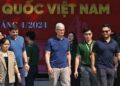 Tim Cook gặp Thủ tướng, thăm trường học tại Việt Nam