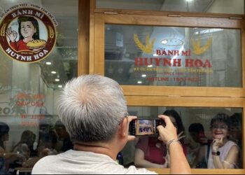 Cuộc chiến thương hiệu bánh mì Huynh Hoa