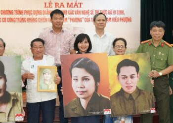Phục dựng di ảnh Liệt sĩ Hoàng Ngân, Dương Thị Xuân Quý bằng công nghệ AI