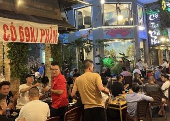 Euromonitor: Dịch vụ ăn uống tại chỗ có thể không bao giờ phục hồi về mức trước đại dịch