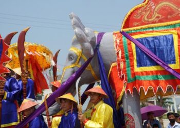 Lễ hội đền Nguyễn Cảnh Hoan được trao bằng Di sản Văn hóa phi vật thể Quốc gia