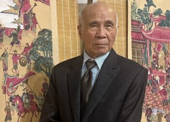 Họa sĩ U90 cùng tranh Hàng Trống “kể chuyện”