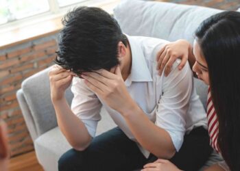 Mừng tân gia, anh họ tôi làm 40 mâm cỗ mời cả làng nhưng không ai tới: Biết lý do chẳng dám trách nửa lời