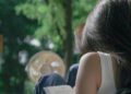 Lời nói tỉnh ngộ: Tiền lương bạn vất vả cày mỗi tháng chỉ bằng bữa ăn nhẹ của người khác, hãy sống vì điều này!