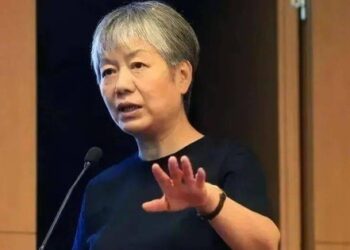 Giáo sư nổi tiếng nhắc cha mẹ bảo vệ khỏi nguy cơ bị xâm hại: Đợi con lớn mới giáo dục là quá muộn!