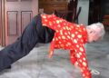 Cụ bà 102 tuổi vẫn ‘hít đất’ hằng ngày, đi xe máy hàng chục cây số