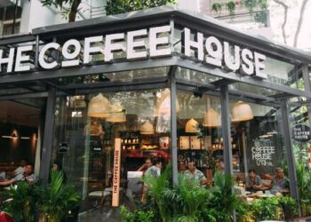The Coffee House lên tiếng vụ khách hàng hôn mê do kính rơi vào người khi ngồi uống cà phê