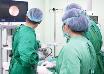Hà Nội: Bé gái 17 tháng tuổi mắc bệnh hiếm “1 triệu người mới có 1 người bị”