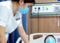 Đi nắng về liền nằm máy lạnh, người đàn ông bị liệt nửa người