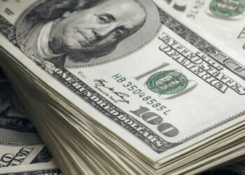 Người phụ nữ bị lừa chuyển khoản 1,2 tỷ đồng để nhận “một thùng hàng có 600.000 USD tiền mặt”