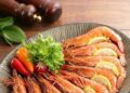 Bộ phận này của tôm chứa đầy ký sinh trùng, thèm đến mấy cũng đừng nên ăn