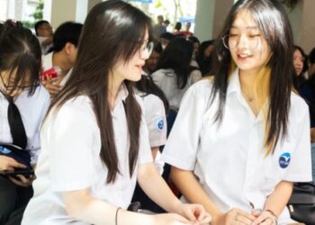 Không phải Trung – Nhật – Hàn, đây mới là lớp ngoại ngữ có tỷ lệ chọi cao nhất Chuyên ngữ, 1 “đấu” 10 em để vào