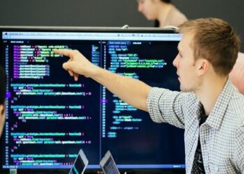 Những ngành học sẽ lên ngôi và “hái ra tiền” trong thời gian tới