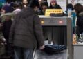 Khách Việt kể trải nghiệm đi tàu điện ở Trung Quốc: Một thứ trong vali có thể bị kiểm tra bất cứ lúc nào!