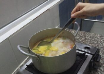 4 thói quen xấu trong bếp sớm muộn dẫn đến ung thư dù bạn ăn uống lành mạnh, số 1 rất nhiều người mắc phải