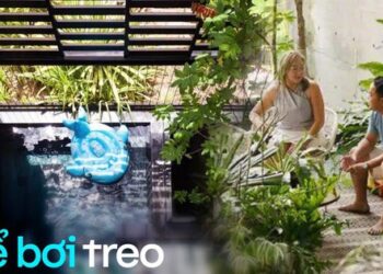 Cặp vợ chồng xây nhà có thiết kế bể bơi treo siêu độc đáo, giành giải thưởng căn nhà của năm