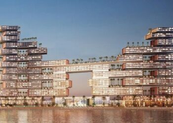 Bên trong khách sạn dát vàng sang trọng bậc nhất ở Dubai có gì?