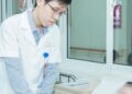 Cô gái có trái tim nằm bên phải