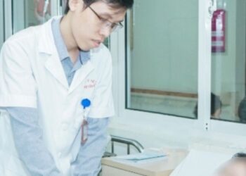 Cô gái có trái tim nằm bên phải