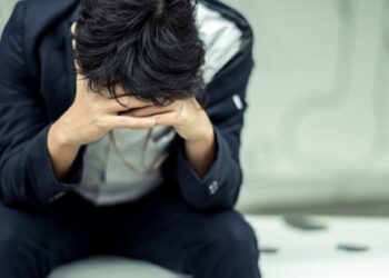 Có nhà to, xe đẹp, lương 25 triệu mà tôi khổ hơn cả người giúp việc, vợ tôi có những sở thích thật quái gở!
