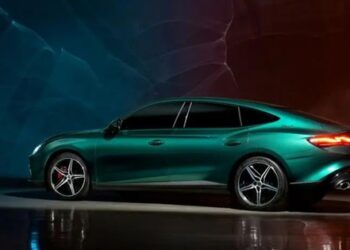 Cùng đẳng cấp Camry, Accord, mẫu xe đẹp như Porsche phát giá chỉ hơn 700 triệu khi về Việt Nam