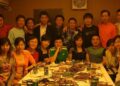 Đi họp lớp cấp 3, 20 người ăn tối, đến lúc trả tiền, bạn cũ lần lượt đi vệ sinh và ra về, lớp trưởng ‘nín lặng’ một mình thanh toán: Kết quả sau đó thật sự bất ngờ!
