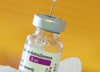 Bộ Y tế: Người từng tiêm vaccine COVID-19 AstraZeneca không nên lo lắng