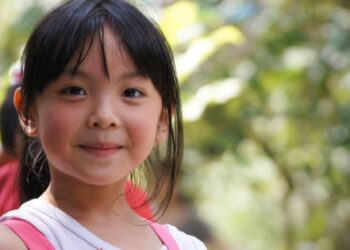 Nghiên cứu 75 năm của Harvard: 5 thói quen xấu “ăn mòn” IQ và EQ của trẻ, cha mẹ đừng mải mê kiếm tiền mà phớt lờ