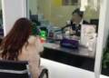 Đến ngân hàng rút 3,5 tỷ đồng tiết kiệm nhưng chỉ nhận được 300 nghìn, cô gái bàng hoàng khi giao dịch viên nói: “Chuyện bình thường mà!”