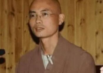 Thần đồng “hướng nội” của Trung Quốc: Ly hôn vợ, bỏ sự nghiệp để đi tu bất chấp lời can ngăn
