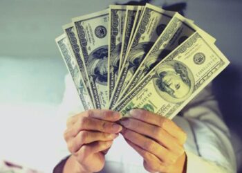 Từ tỷ phú Trung Quốc tới Warren Buffett đều phải trầm trồ thừa nhận: Kiếm tiền không khó, nhưng trước hết phải THÔNG SUỐT