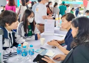 Các ngành học bị TikToker chỉ mặt là “vô dụng”, gây thất nghiệp nhiều nhất NHƯNG thực tế có tỷ lệ việc làm cao ngất ngưởng, sinh viên chỉ cần tốt nghiệp là 100% có việc