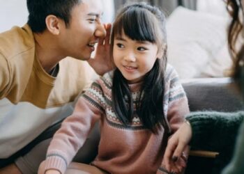 Kết quả khảo sát 40.000 hộ gia đình: 1 kiểu bố mẹ luôn có con cái đạt điểm cao, không phải nhờ gen hay tần suất học thêm