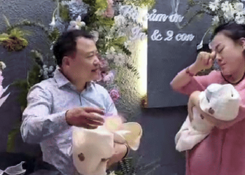 Phương Oanh khóc nấc khi sinh xong về biệt thự vì 1 thứ Shark Bình chuẩn bị, hé lộ thái độ mẹ chồng khi có thêm 2 cháu