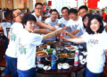 U50 gom đồ ăn thừa sau buổi họp lớp bị bạn bè trông thấy, về nhà tôi nhận 1 tin nhắn mà lặng người