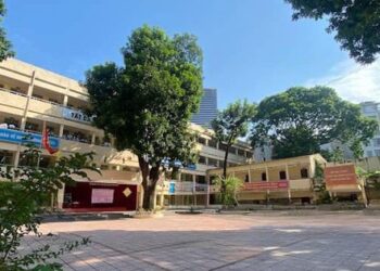 Hà Nội có 2 trường THPT công lập trùng tên: Trường nào cũng lấy điểm chuẩn cao chót vót, học giỏi hẵng nộp hồ sơ