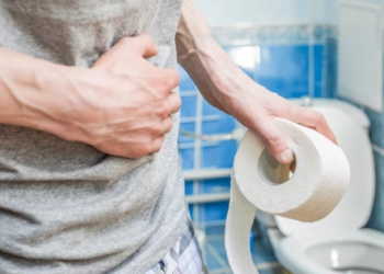 8 dấu hiệu cảnh báo đường ruột đang cực kỳ bẩn khiến cơ thể ngày càng nhiều bệnh