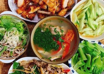2 cách ăn ‘xấu tệ’ nhiều người Việt đang mắc: PGS dinh dưỡng nói phải thay đổi ngay