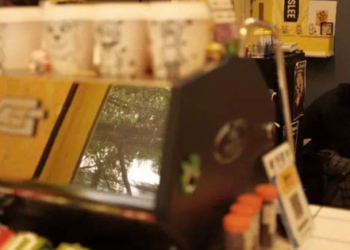 Rich kid bỏ tiền tỷ mở quán cafe nhưng lỗ sạch tiền sau 2 năm  đành về thừa kế công ty gia đình