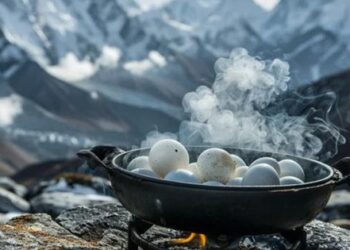 Lý do vì sao chúng ta không bao giờ có thể luộc được một quả trứng khi ở trên đỉnh Everest