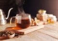 Nhiều người tin uống trà đen ngăn ngừa loãng xương: Bác sĩ tiết lộ sự thật, hóa ra đây mới là “chìa khóa”