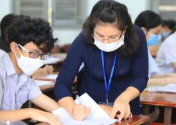 Phụ huynh Hà Nội có con đăng ký thi trường THPT này đang “mừng húm”: Năm ngoái 8 điểm/môn mới đỗ, năm nay tỷ lệ chọi chưa đến 1!