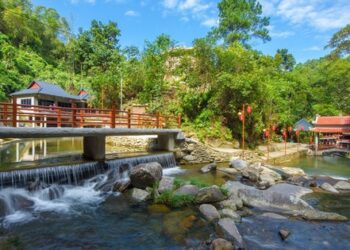 Phát hiện điểm đến xanh hợp để tránh nóng, được ví như “Phượng Hoàng cổ trấn”, cách Hà Nội chưa đến 200km
