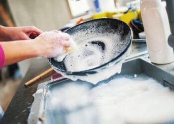 Rửa bát theo cách này khác nào tự “uống thuốc độc”, ai cũng từng phạm phải sai lầm nhưng chưa biết để thay đổi