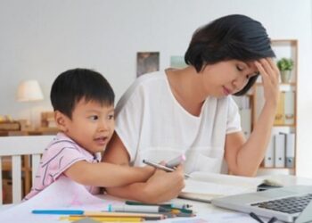 Mẹ đơn thân ở TP.HCM chia sẻ mức học phí hàng tháng của con trai, một giám đốc vào bình luận: Sang hơn cả con tôi!