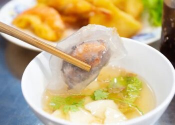 CNN vinh danh những món bánh ngon nhất thế giới, trong đó có 1 món đặc sản của miền Trung, du khách chỉ cần nếm thử là “nghiện”